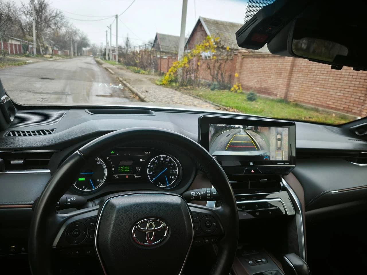 TOYOTA Venza (2022) photo 3