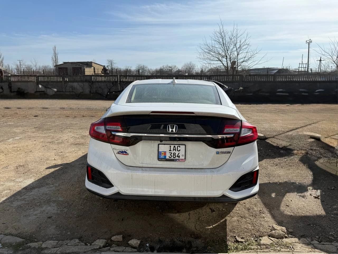 HONDA Clarity (2018) photo 3